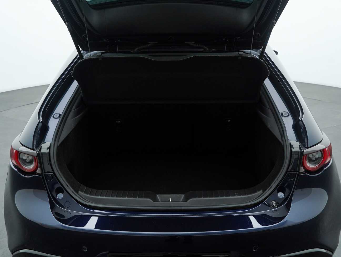 terpakai 2019 Mazda 3 SKYACTIV-G High Plus 2.0