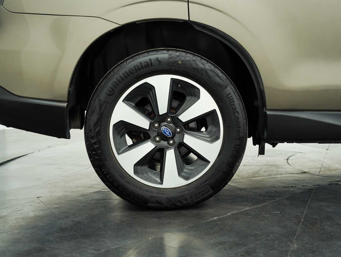 terpakai 2017 Subaru Forester  2.0