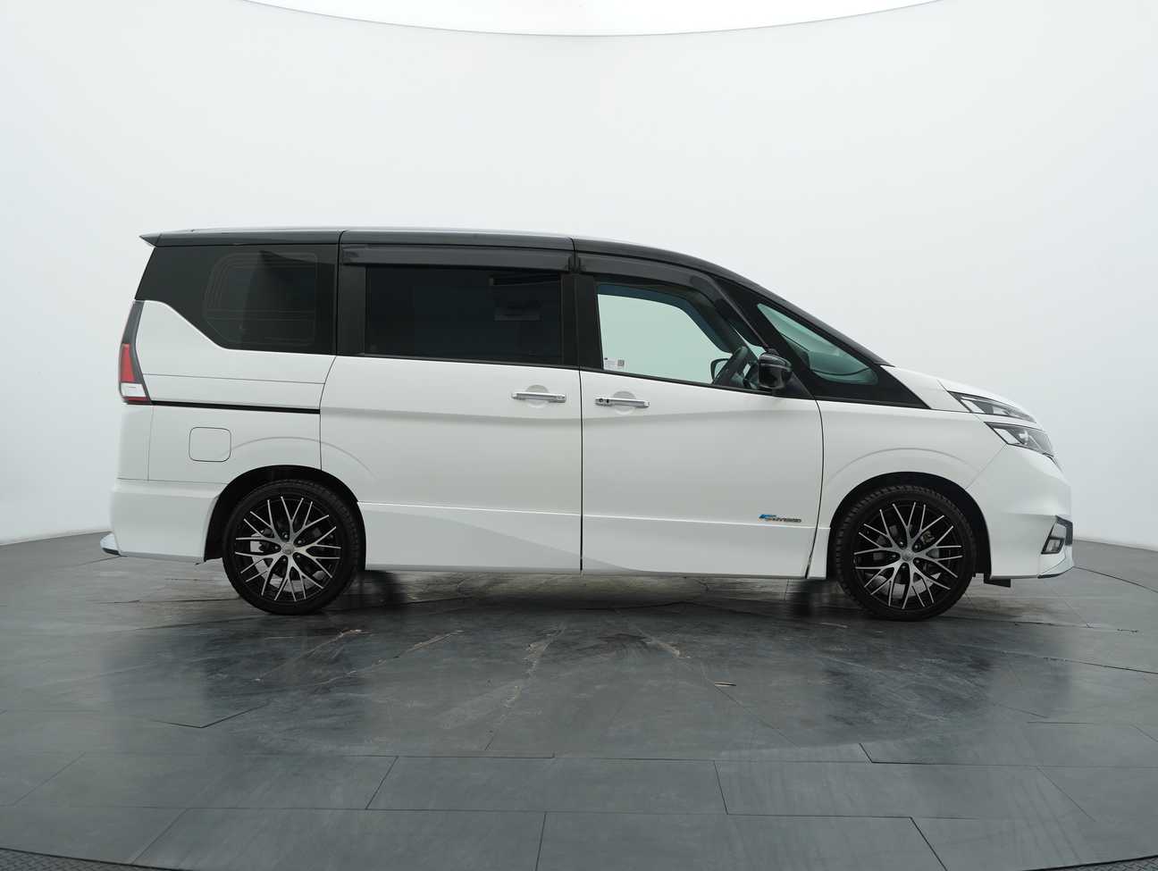 used 2021 Nissan Serena S-Hybrid High-Way Star J Impul 2.0