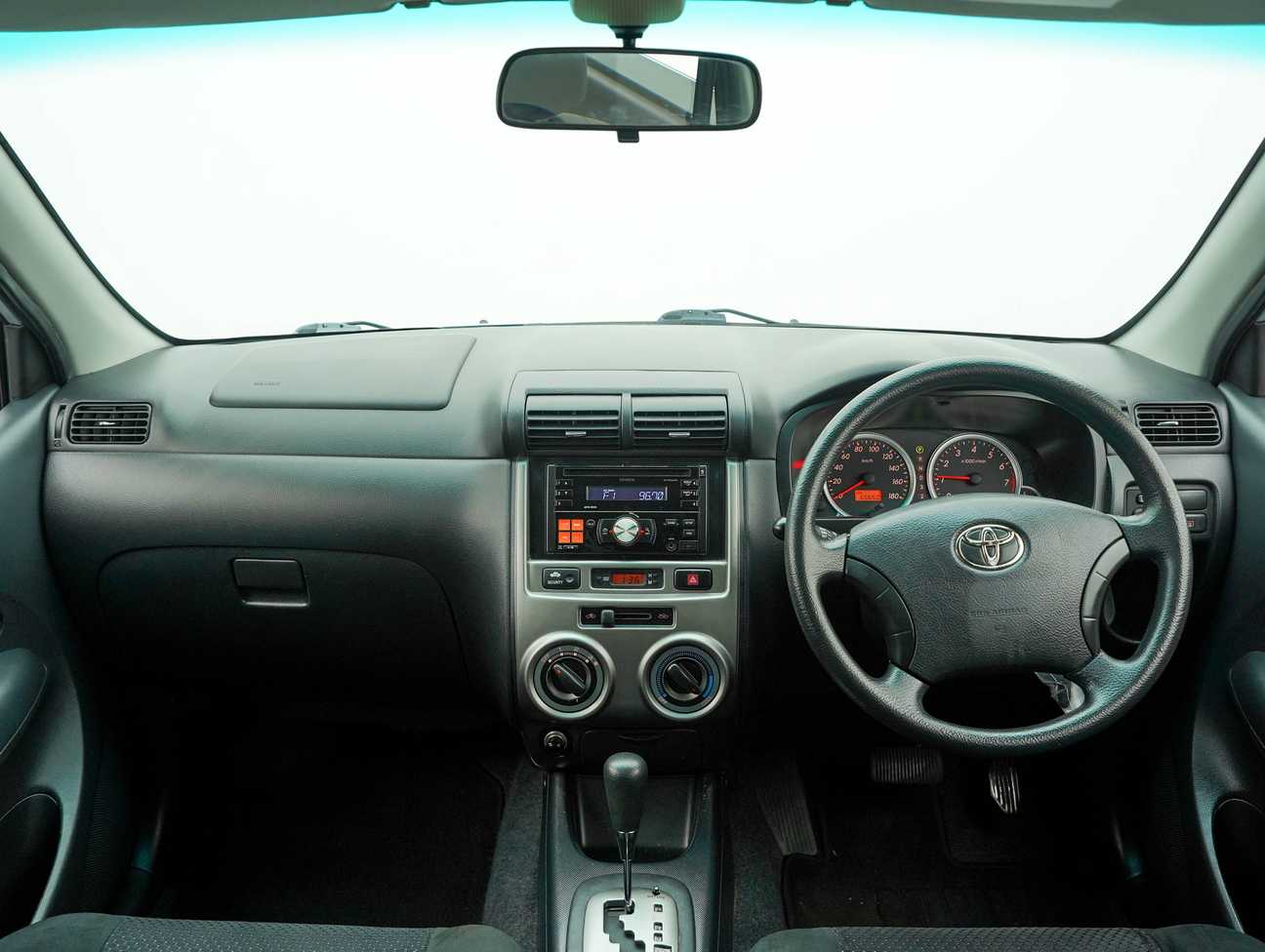 terpakai 2011 Toyota Avanza G 1.5