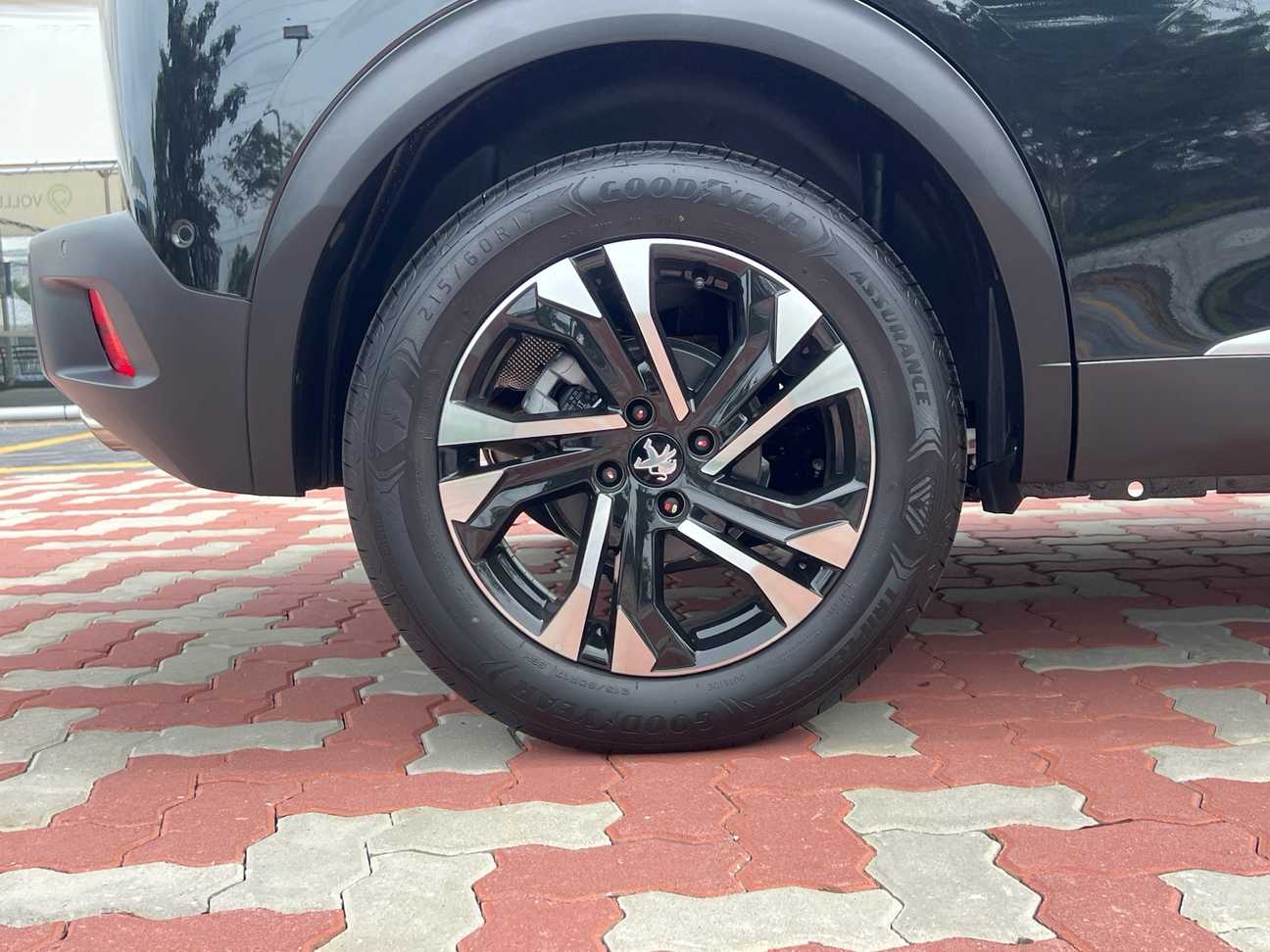 used 2025 Peugeot 2008 Allure 1.2