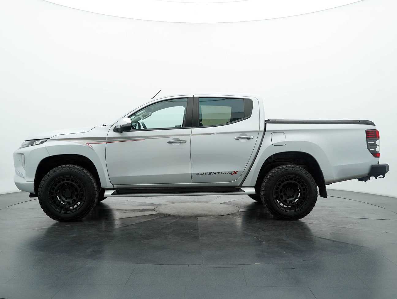 terpakai 2019 Mitsubishi Triton VGT Adventure X Dual Cab 2.4