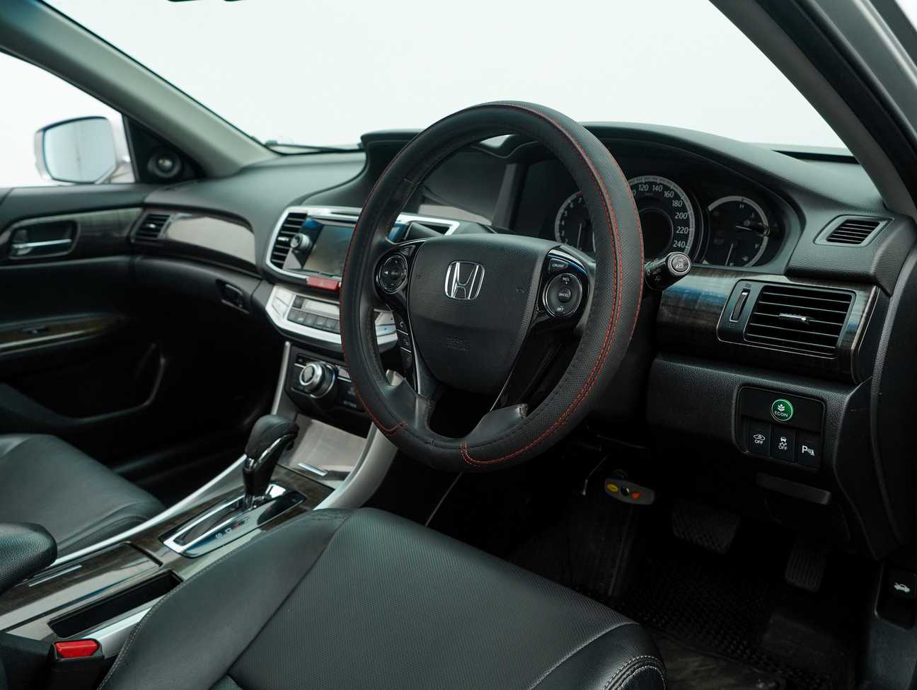 used 2016 Honda Accord VTi-L 2.4