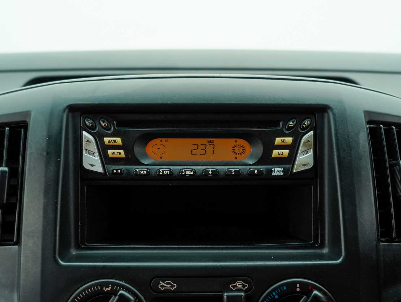 terpakai 2016 Nissan NV200 Panel 1.6