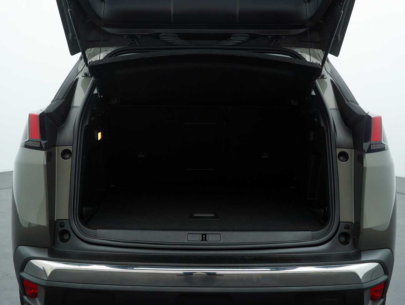 terpakai 2018 Peugeot 3008 THP Allure 1.6