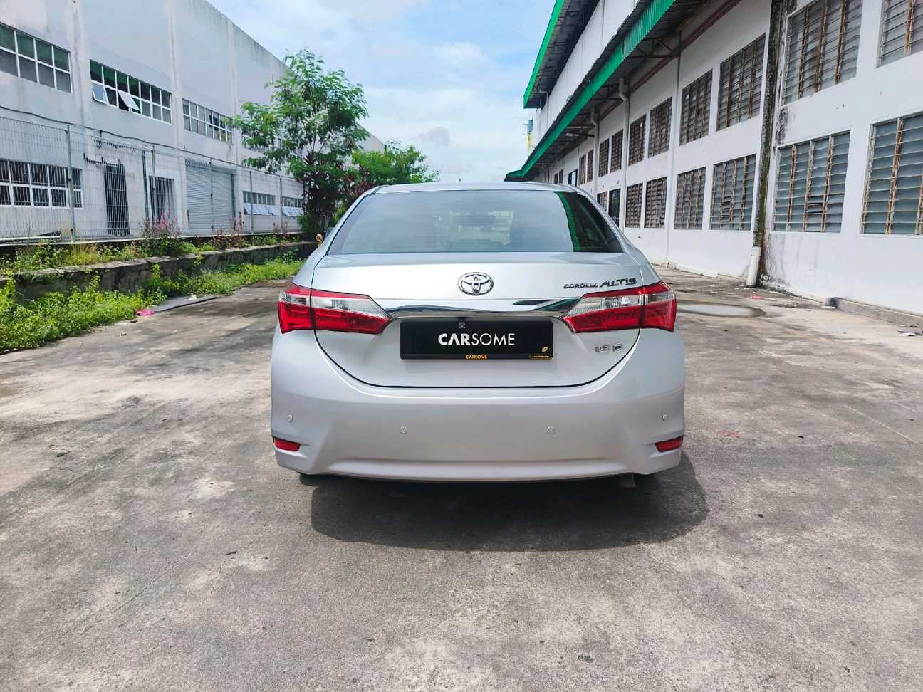 used 2015 Toyota Corolla Altis E 1.8