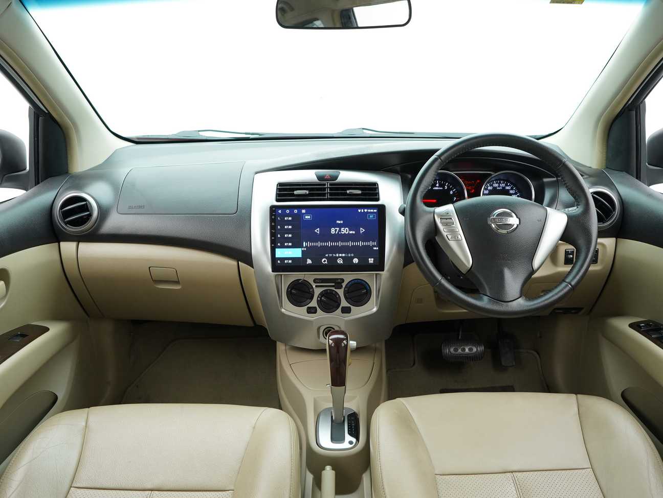 used 2017 Nissan Grand Livina Comfort Impul Premium Package 1.8