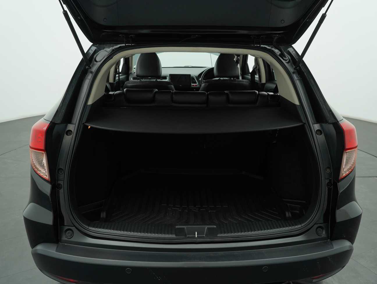 used 2015 Honda HR-V V 1.8