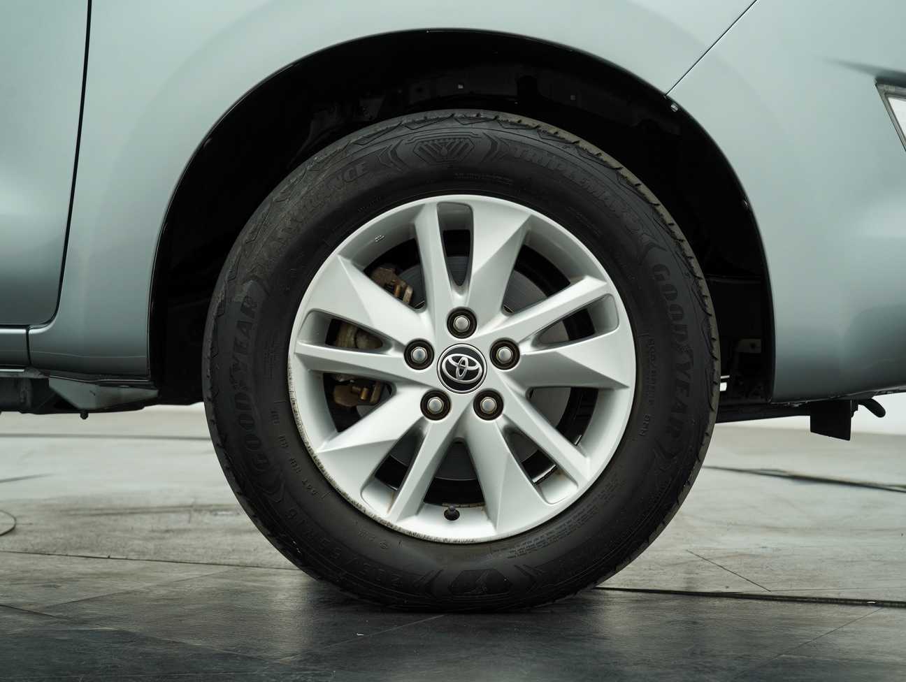 terpakai 2020 Toyota Innova G 2.0