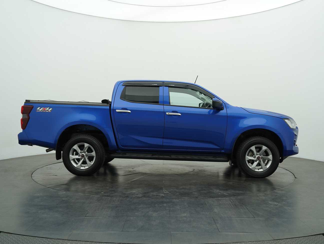 used 2023 Isuzu D-Max Standard Dual Cab 1.9