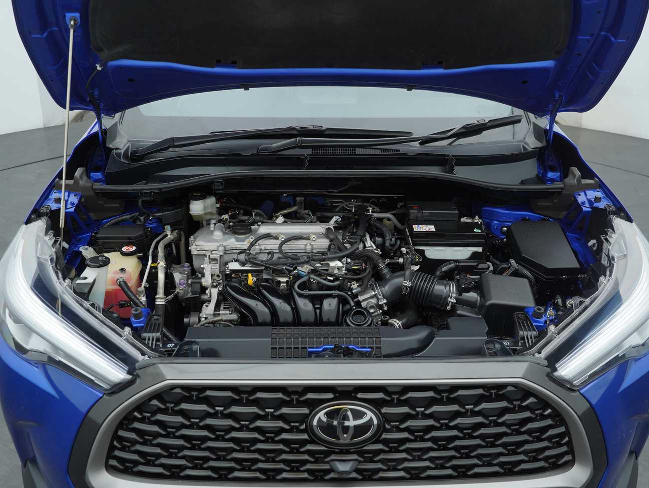 used 2022 Toyota Corolla Cross V 1.8