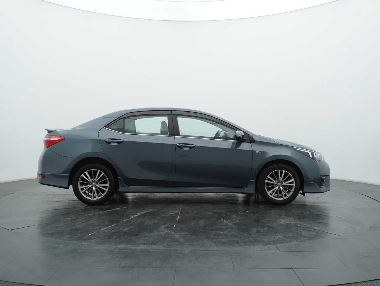 used 2016 Toyota Corolla Altis G 1.8