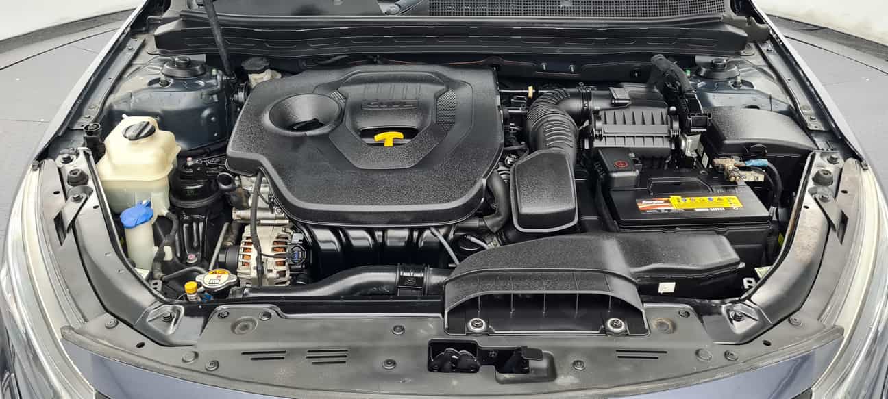 terpakai 2014 Kia OPTIMA  2.0