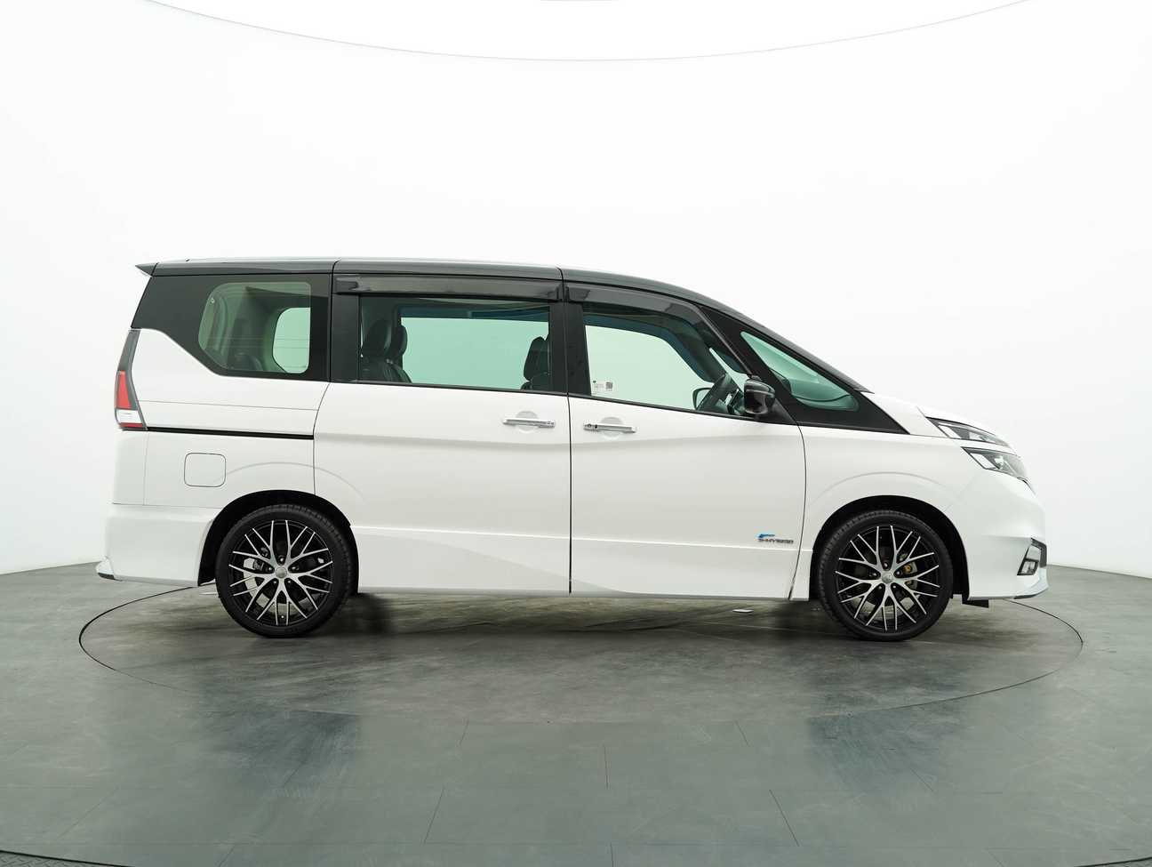 used 2020 Nissan Serena S-Hybrid High-Way Star J Impul 2.0