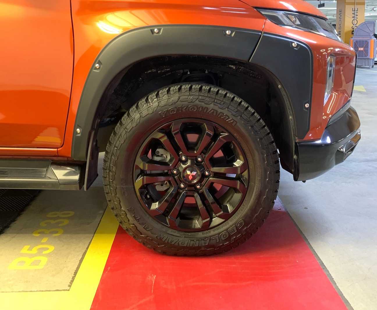 terpakai 2023 Mitsubishi Triton VGT Athlete Dual Cab 4X4 2.4