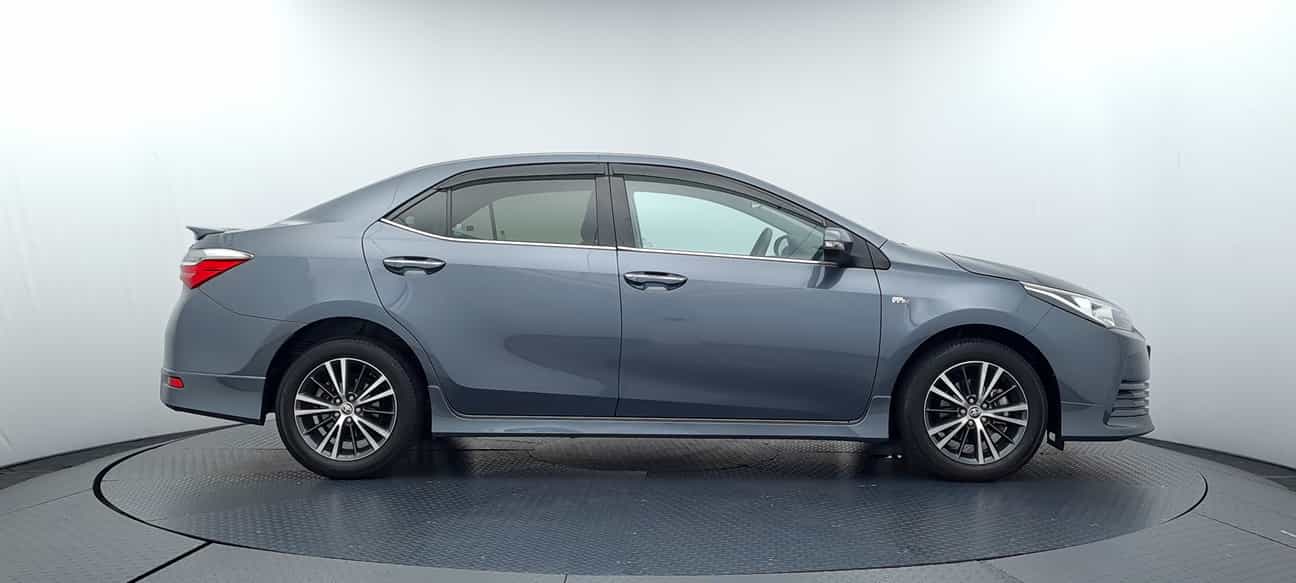 used 2018 Toyota COROLLA ALTIS G 1.8