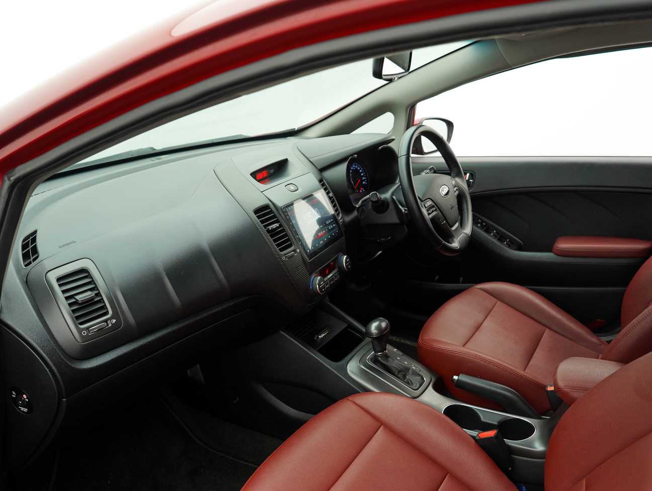 terpakai 2015 Kia Cerato  1.6