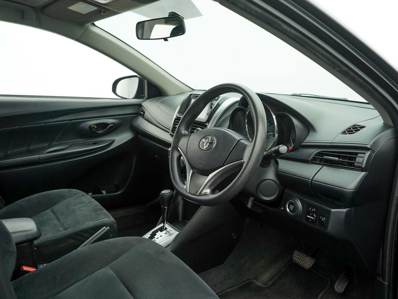 used 2015 Toyota Vios J 1.5