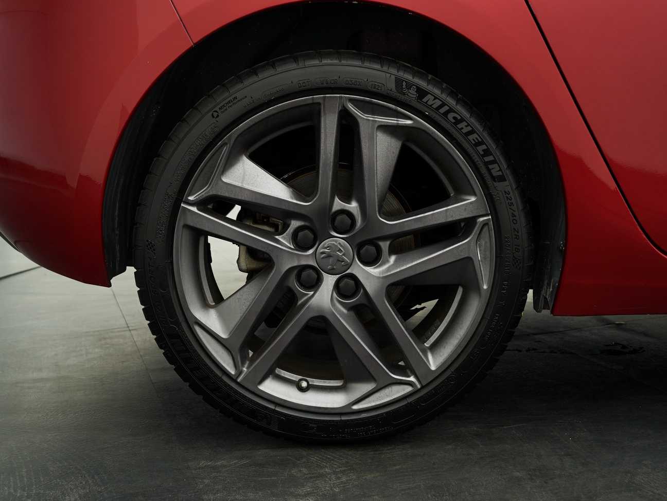 terpakai 2015 Peugeot 308 THP 1.6