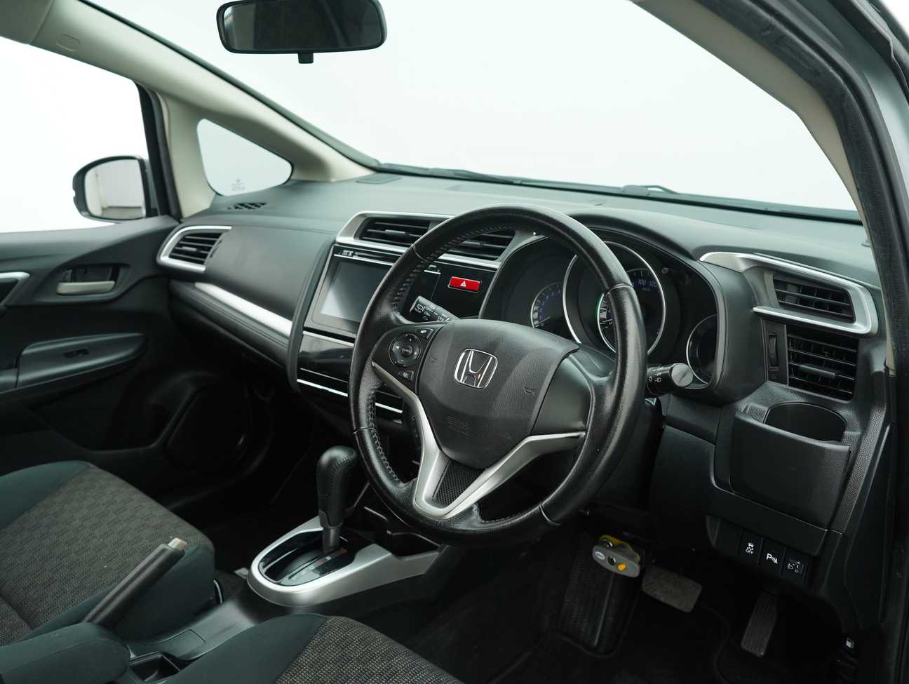 used 2016 Honda Jazz V 1.5