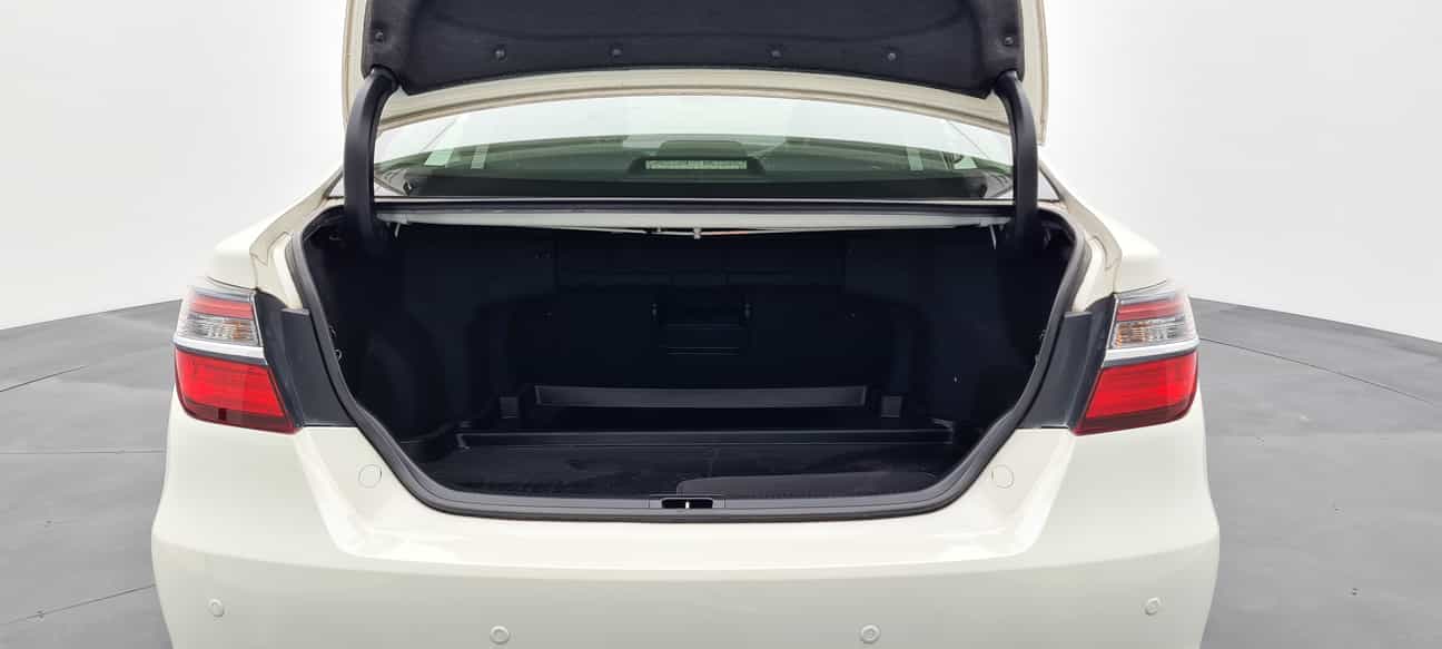 terpakai 2017 Toyota CAMRY GX 2.0