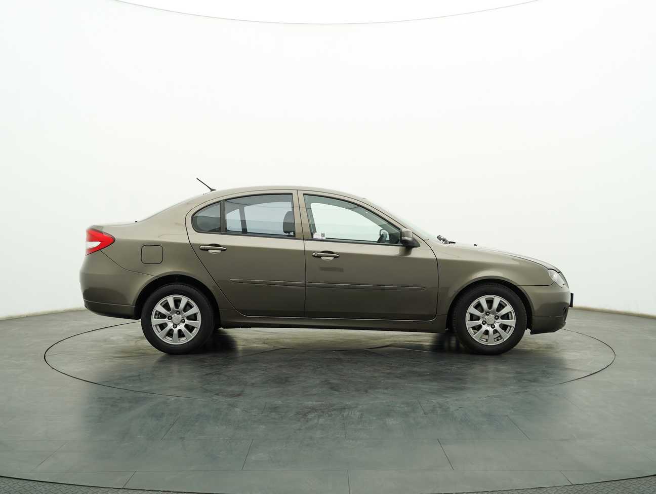used 2014 Proton Persona Executive 1.6