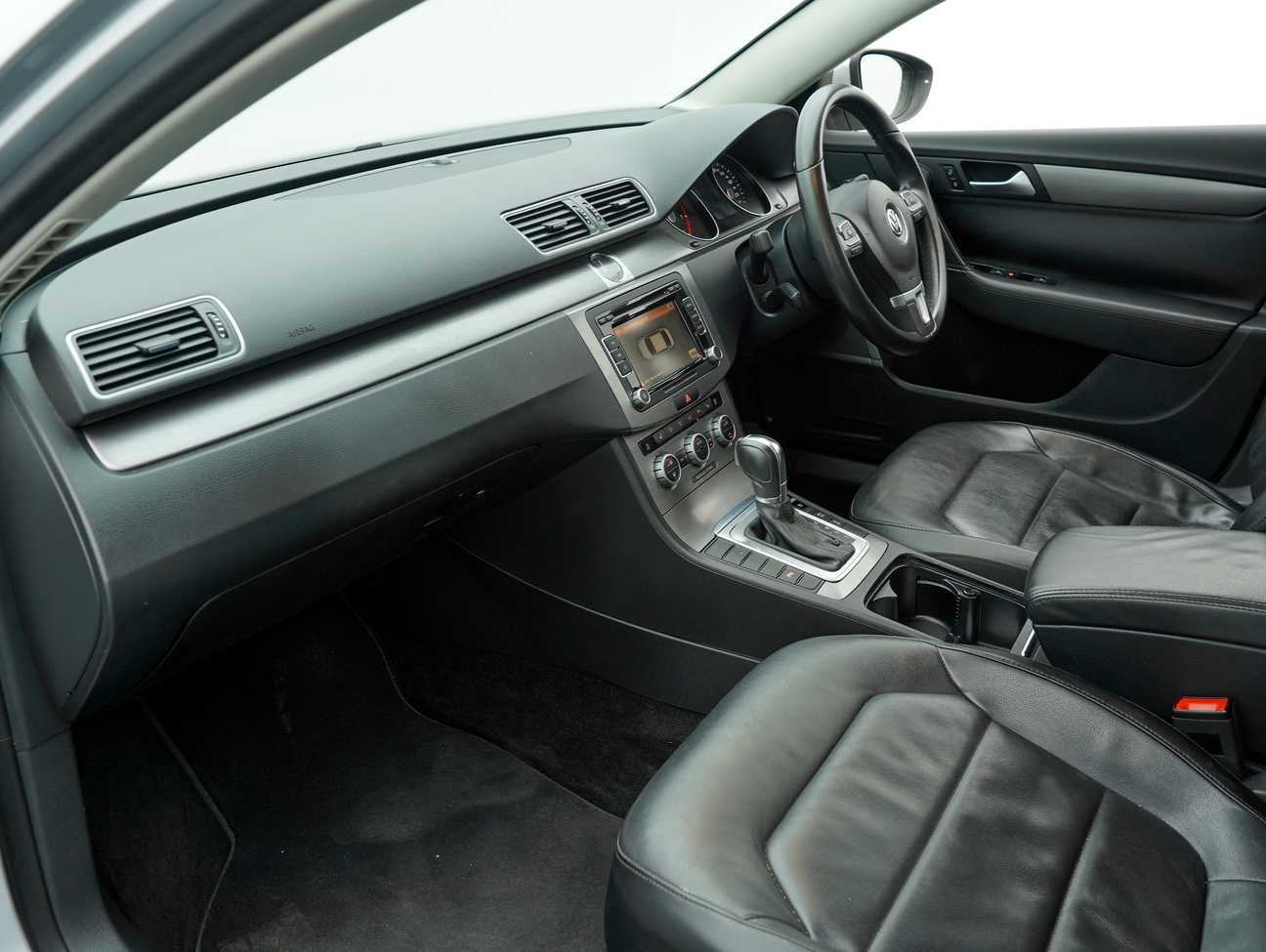 used 2013 Volkswagen PASSAT  1.8