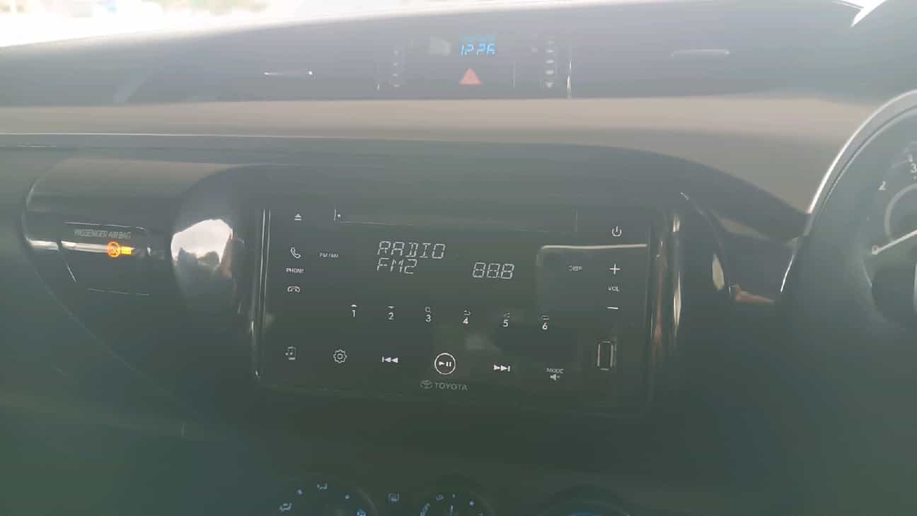 terpakai 2023 Toyota Hilux E Dual Cab 2.4