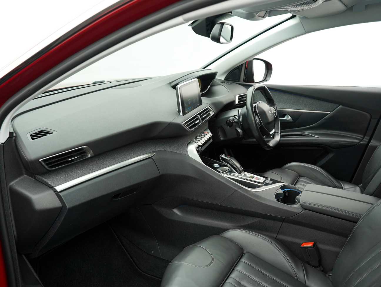 terpakai 2018 Peugeot 3008 THP Allure 1.6