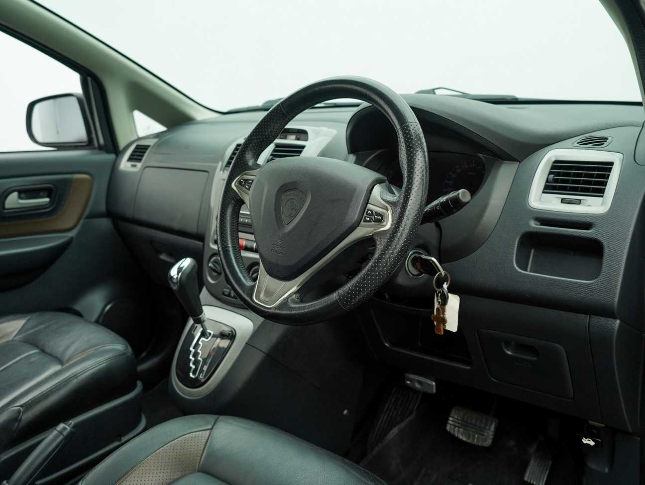 used 2012 Proton Exora Bold CFE Premium 1.6