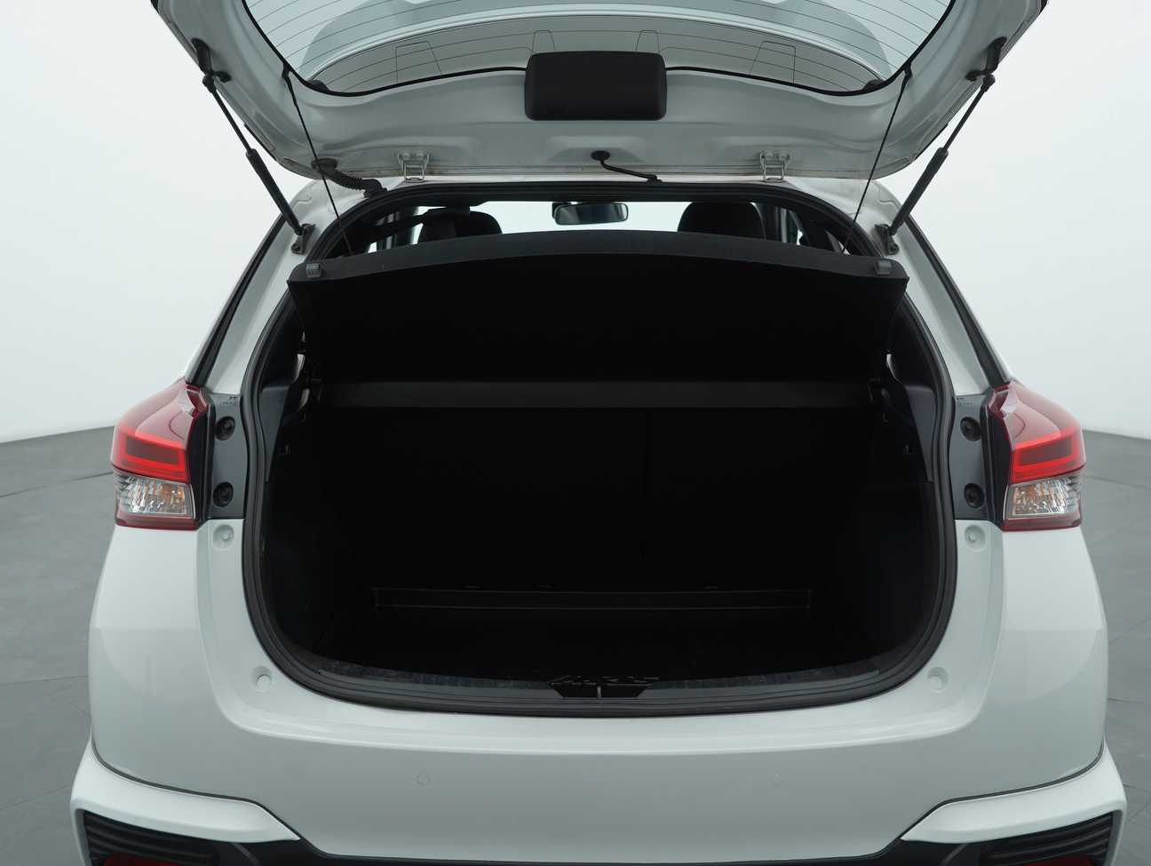 terpakai 2021 Toyota Yaris E 1.5