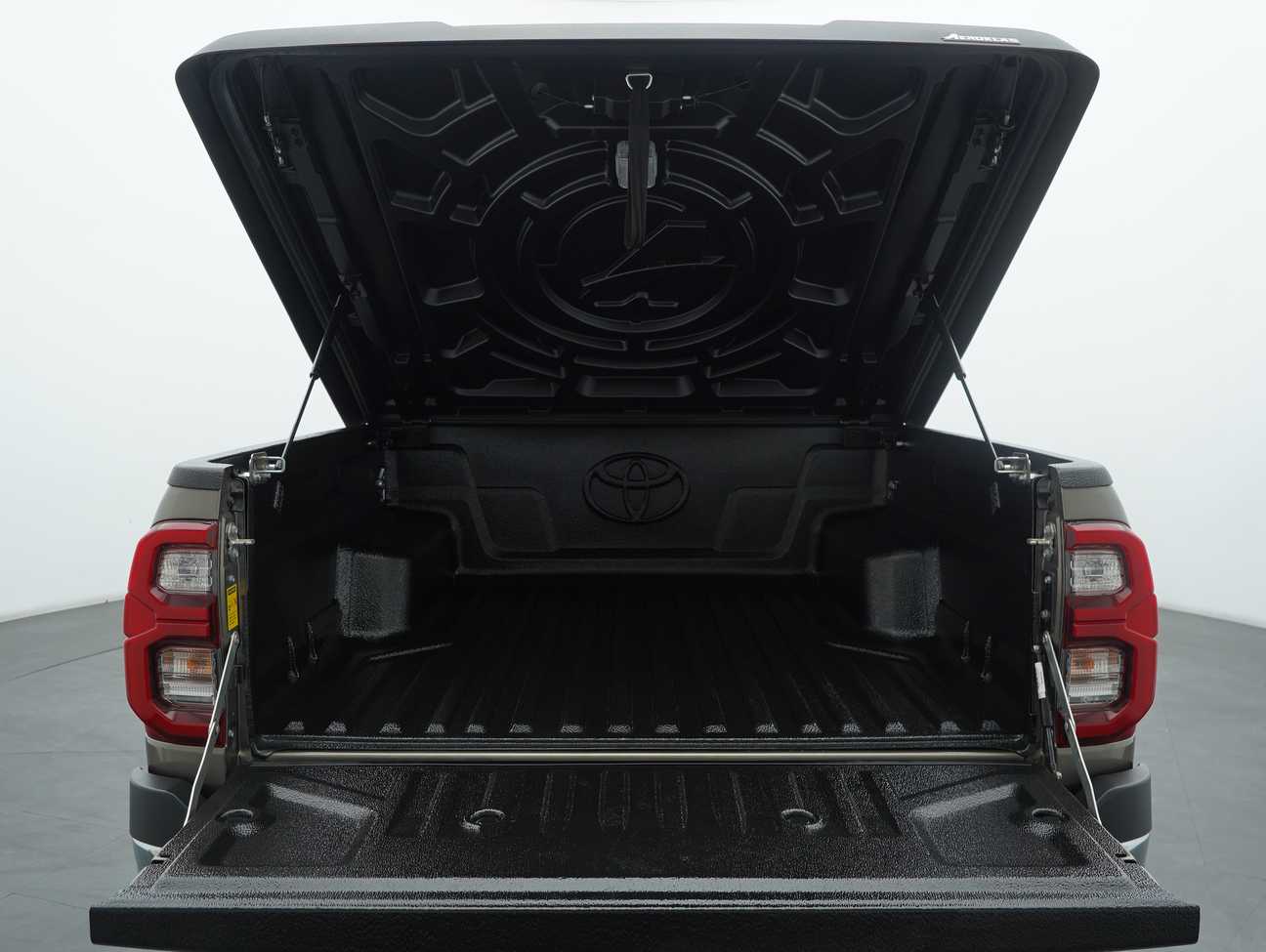 used 2023 Toyota Hilux V Dual Cab 2.4