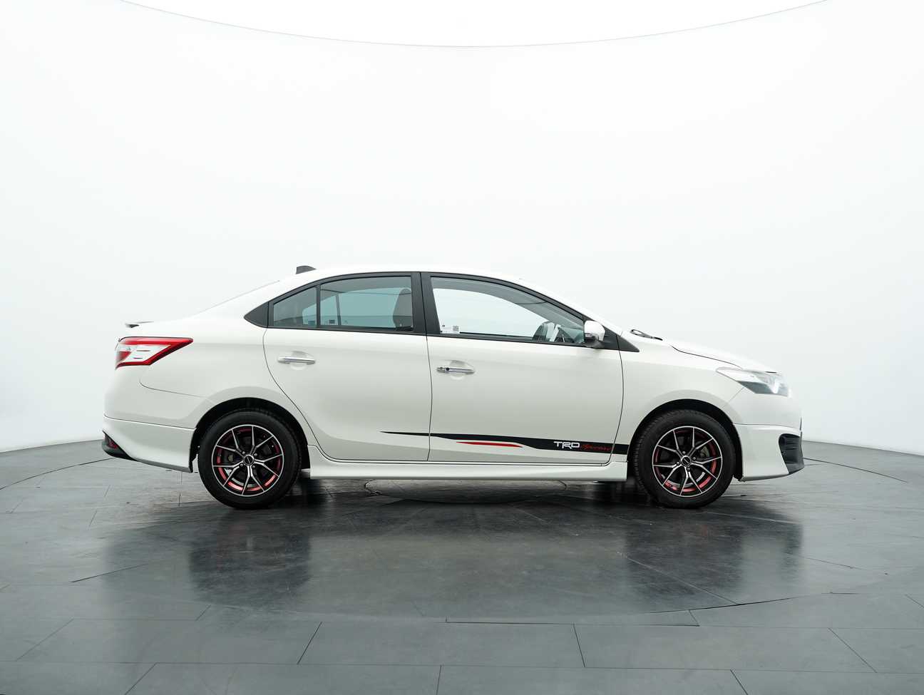 terpakai 2015 Toyota Vios TRD Sportivo 1.5