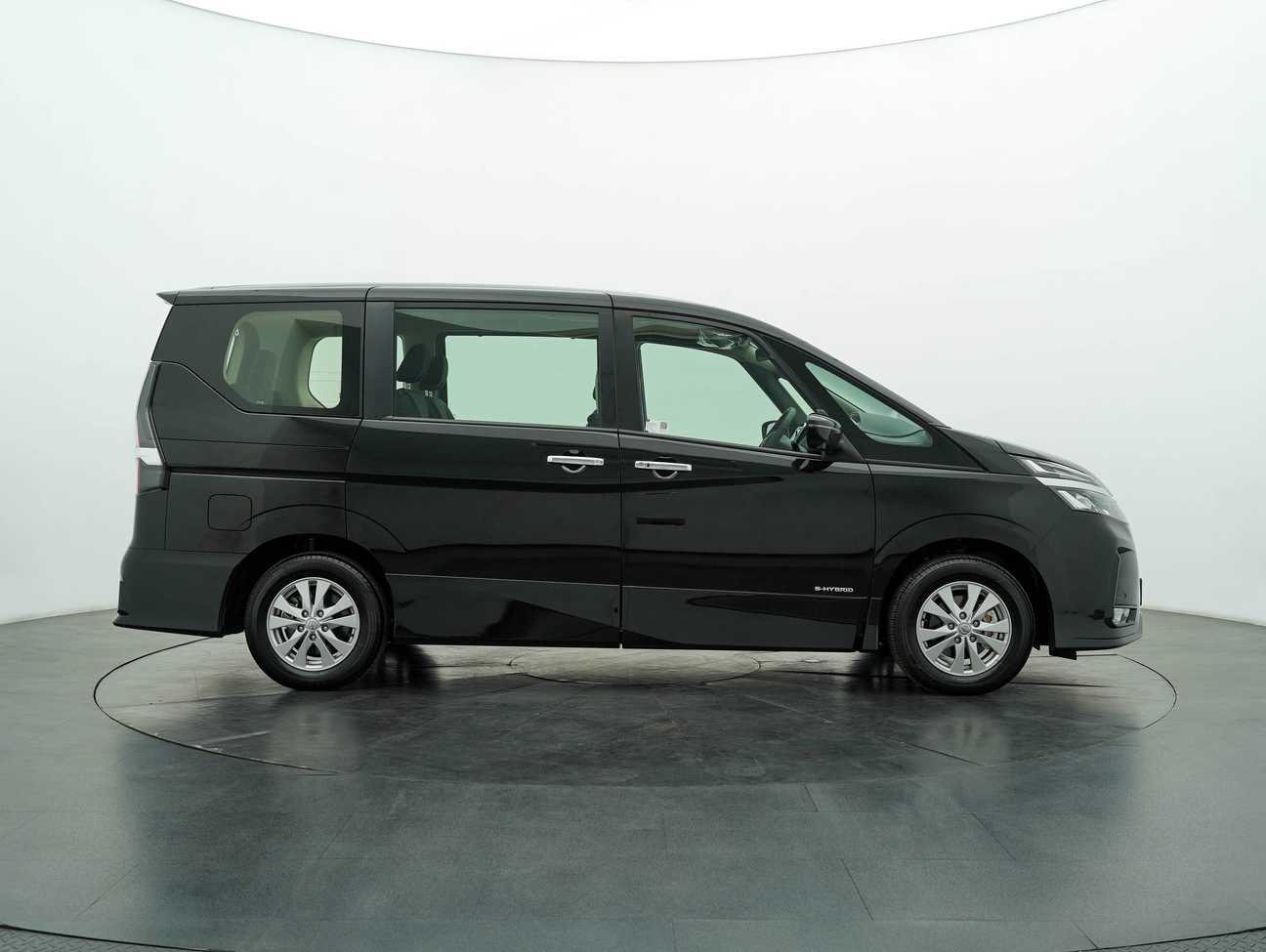 terpakai 2025 Nissan Serena S-Hybrid High-Way Star 2.0