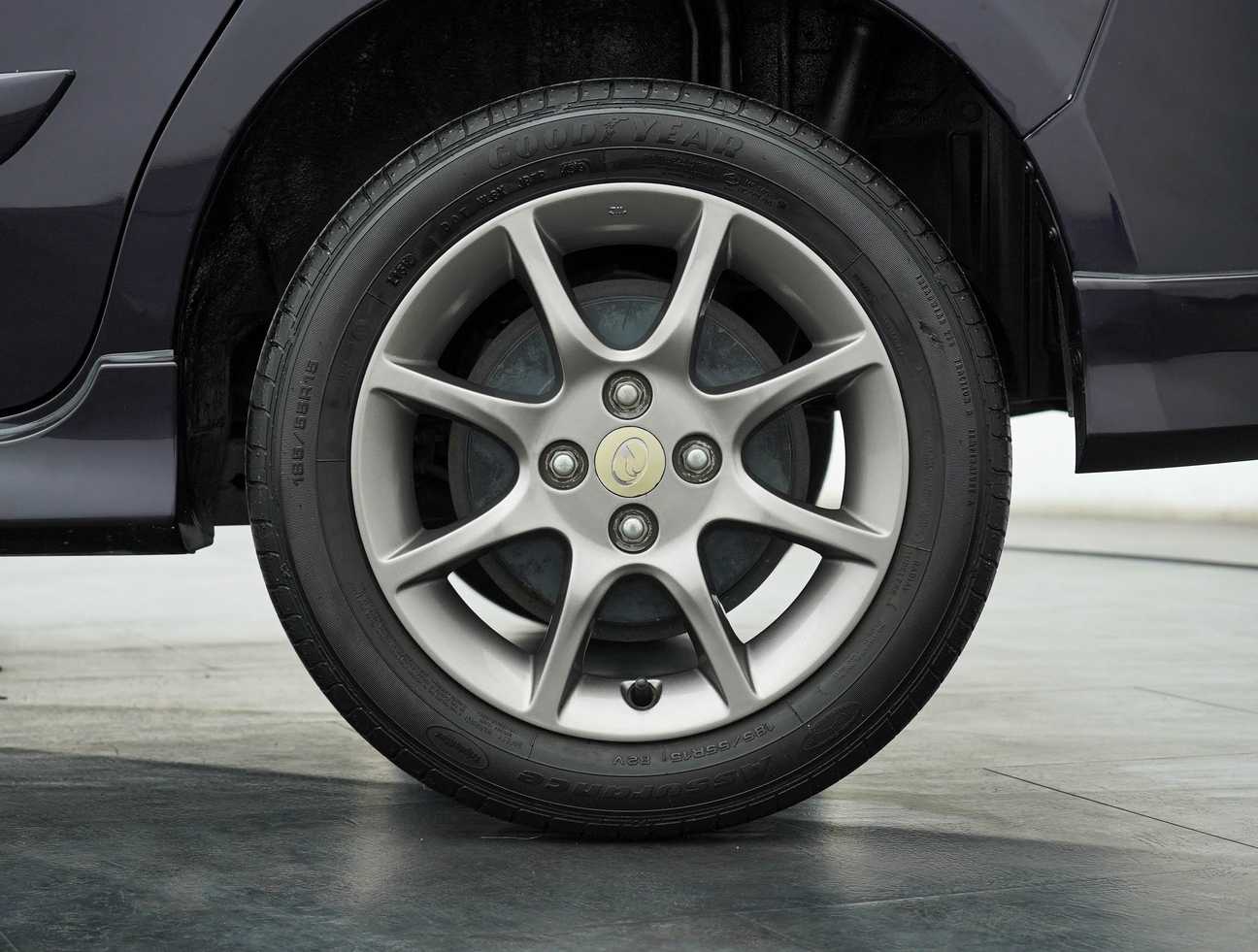 used 2015 Perodua Alza Advance 1.5