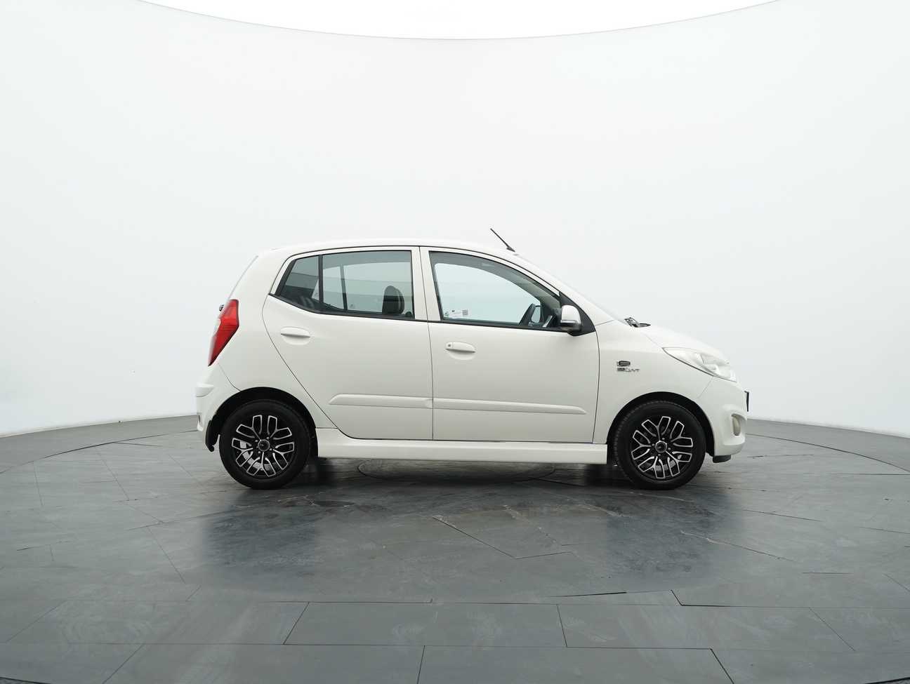 used 2013 Inokom i10 Kappa High Spec 1.2