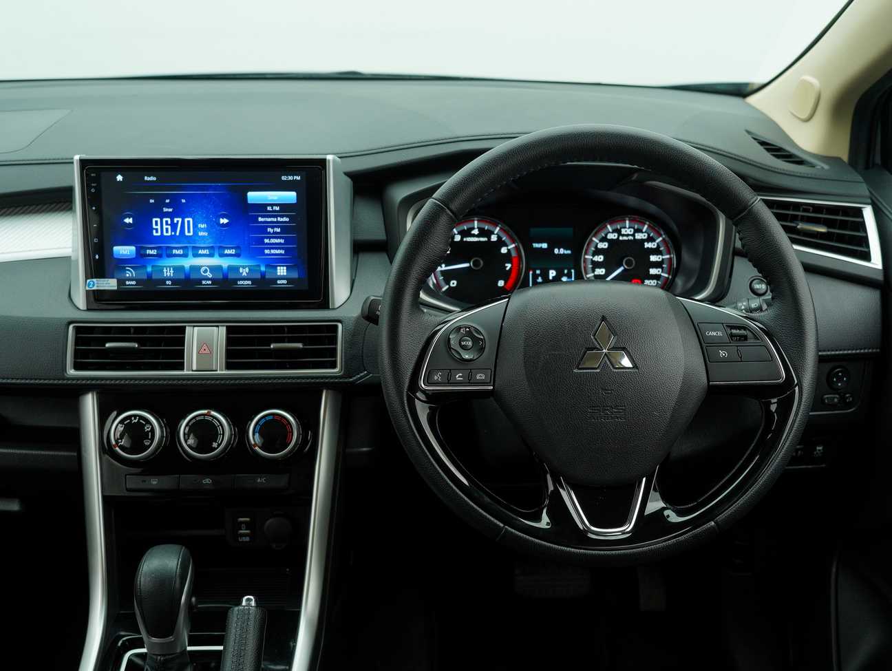 terpakai 2023 Mitsubishi Xpander  1.5