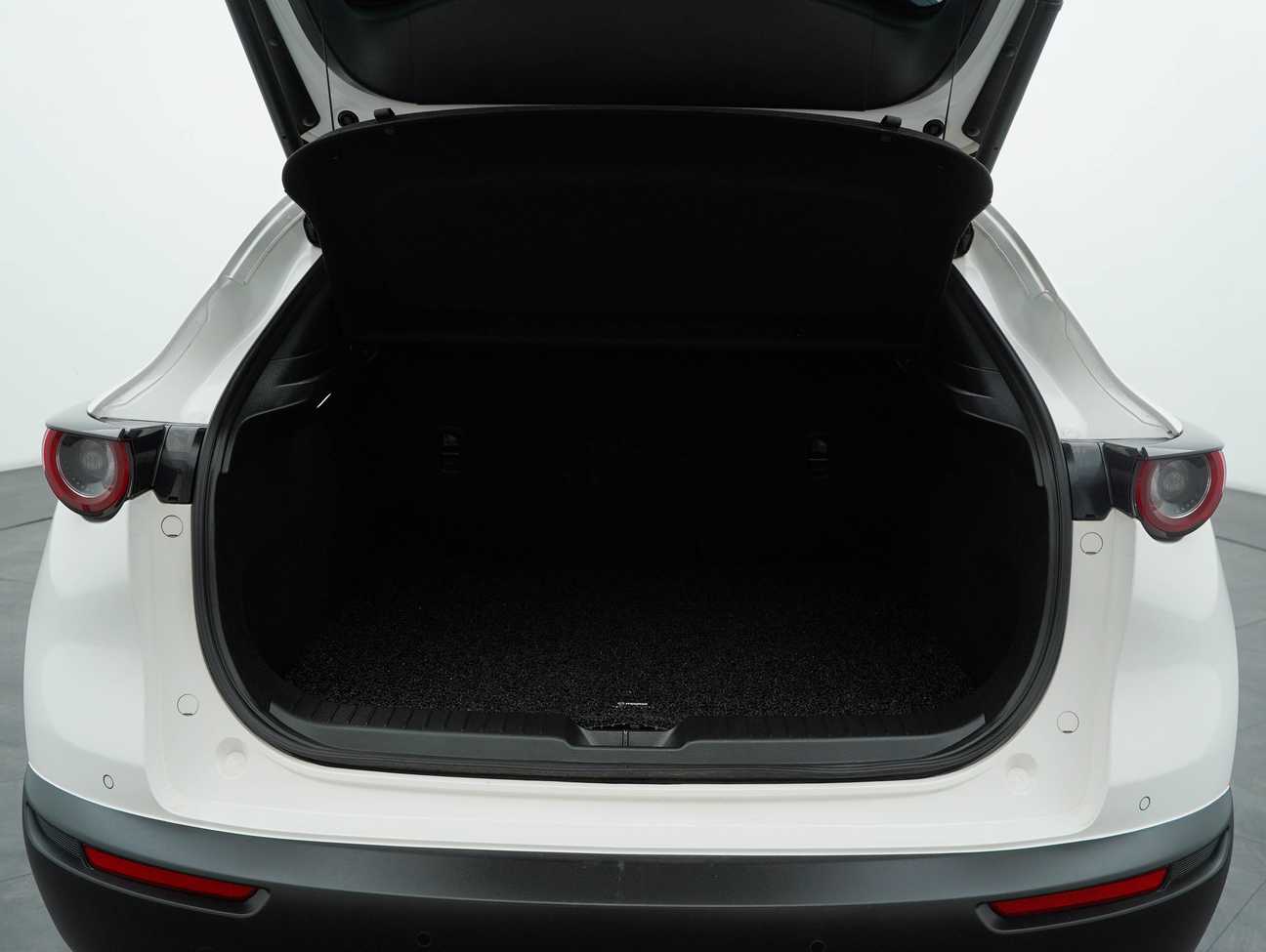 terpakai 2024 Mazda CX-30 SKYACTIV-G High Plus 2.0