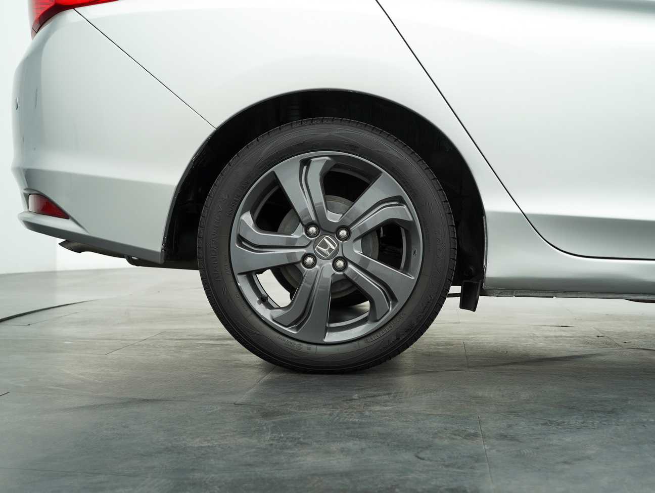 used 2014 Honda City V 1.5