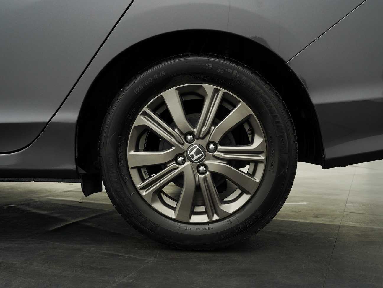 used 2017 Honda City V 1.5