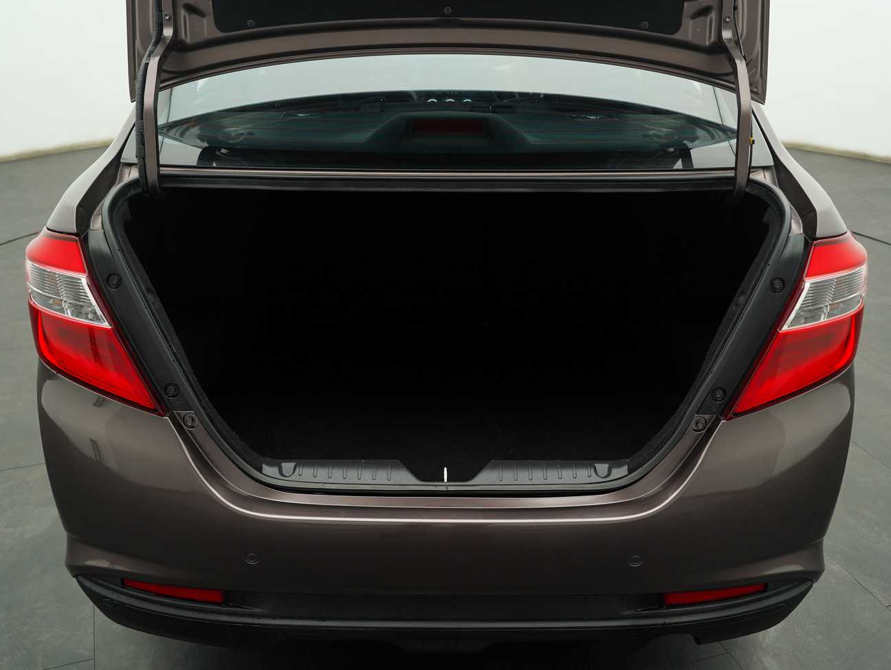 terpakai 2017 Perodua Bezza Advance 1.3