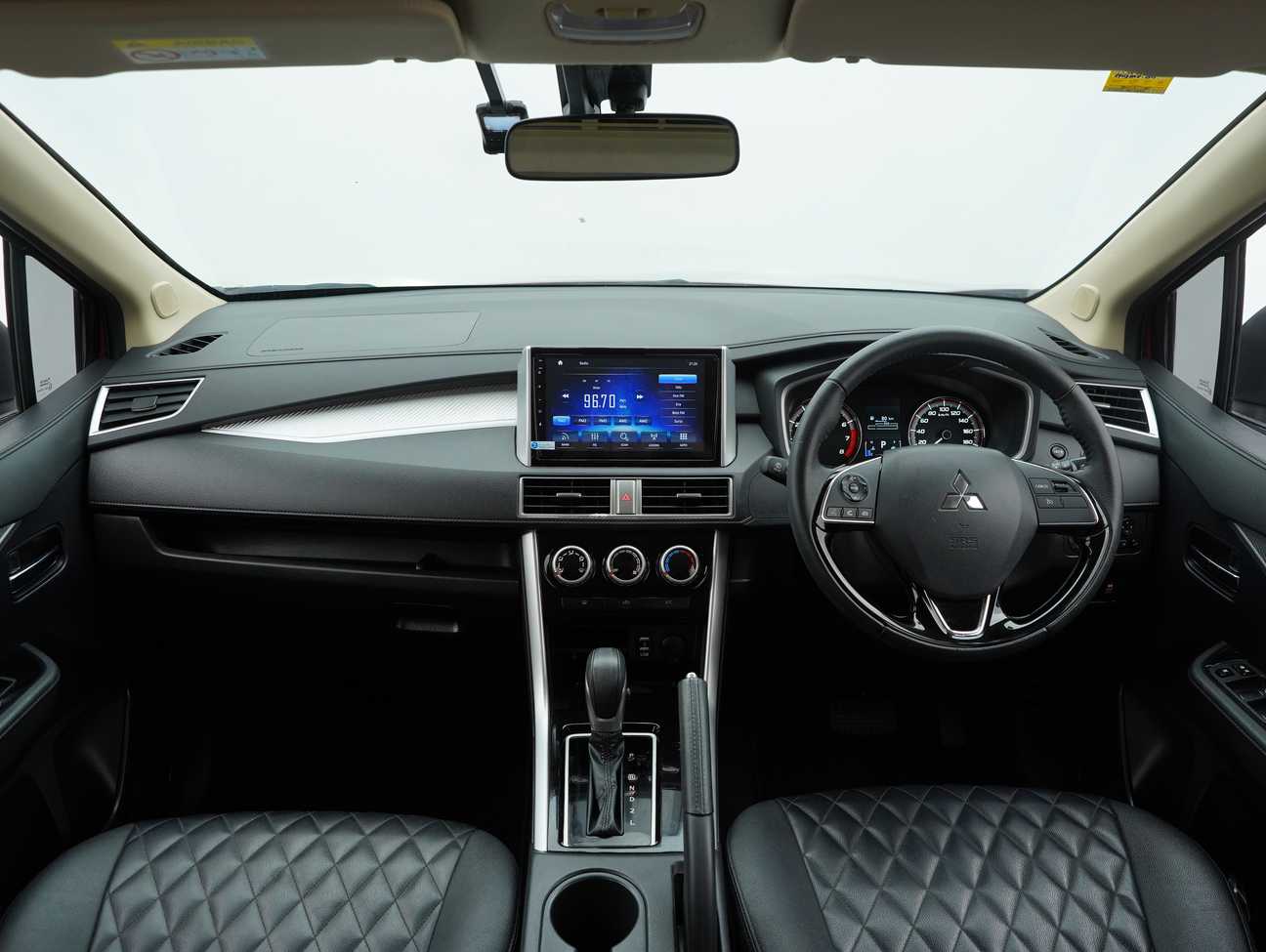 terpakai 2023 Mitsubishi Xpander  1.5