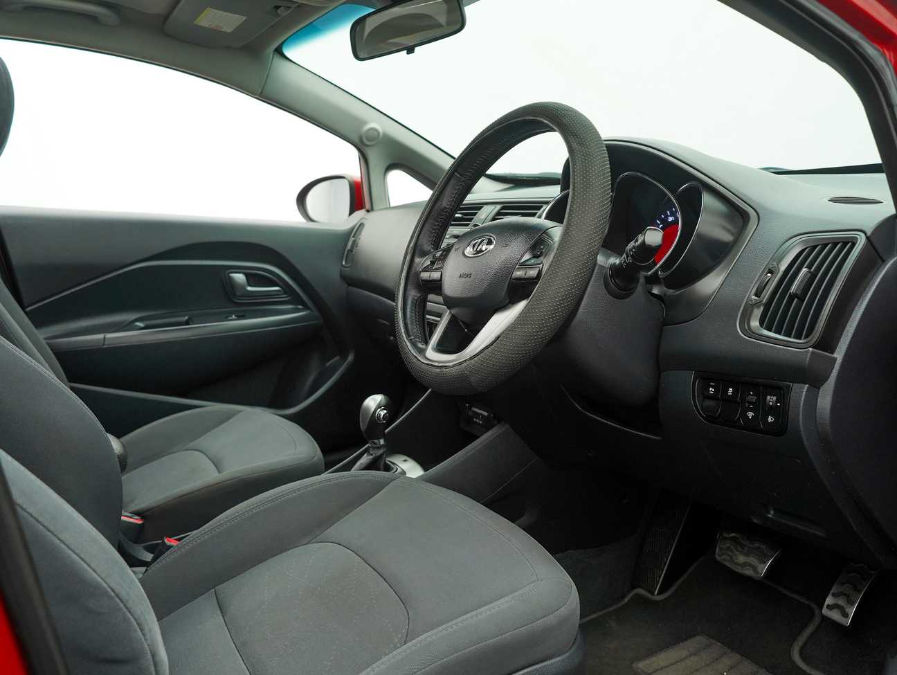 terpakai 2013 Kia Rio SX 1.4