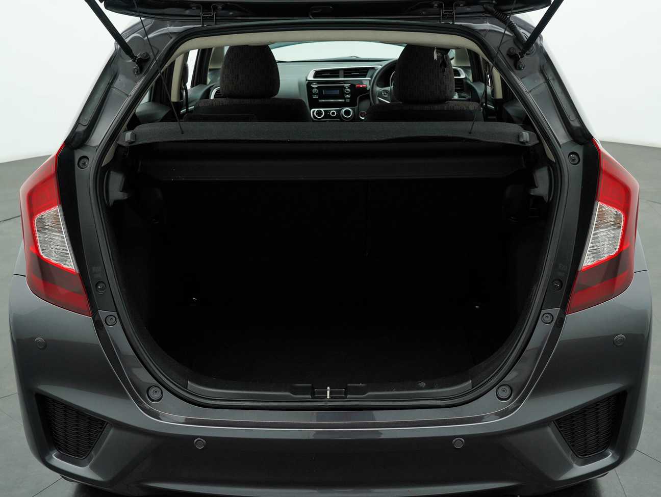 terpakai 2016 Honda Jazz E i-VTEC 1.5