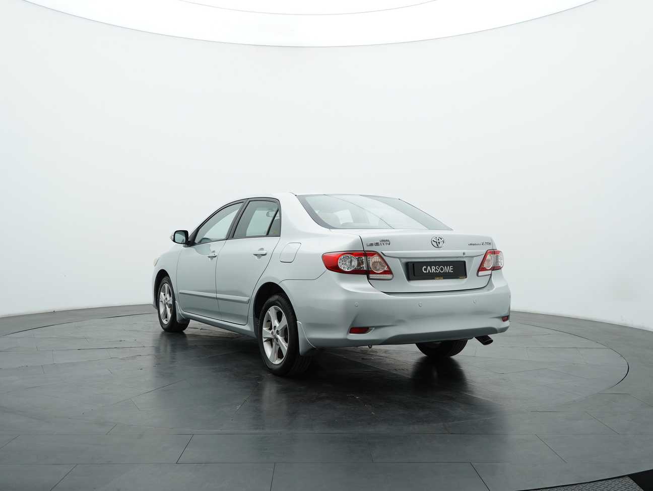 used 2011 Toyota Corolla Altis E 1.8