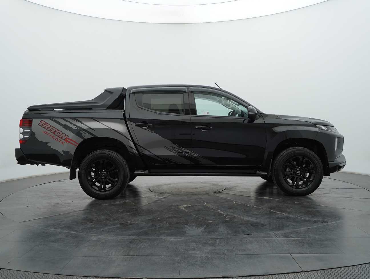 used 2023 Mitsubishi Triton VGT Athlete Dual Cab 4X4 2.4