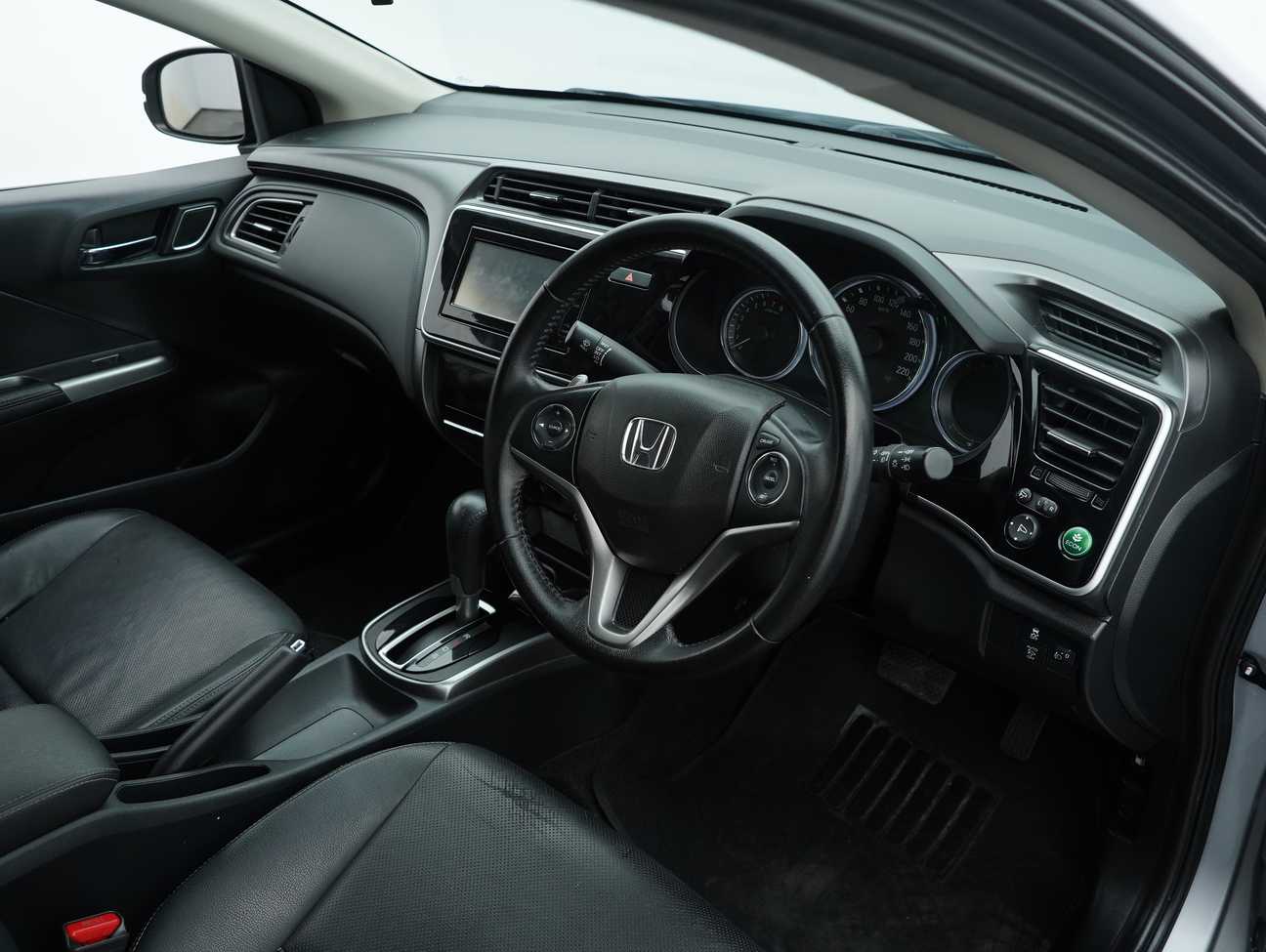 used 2018 Honda City V 1.5