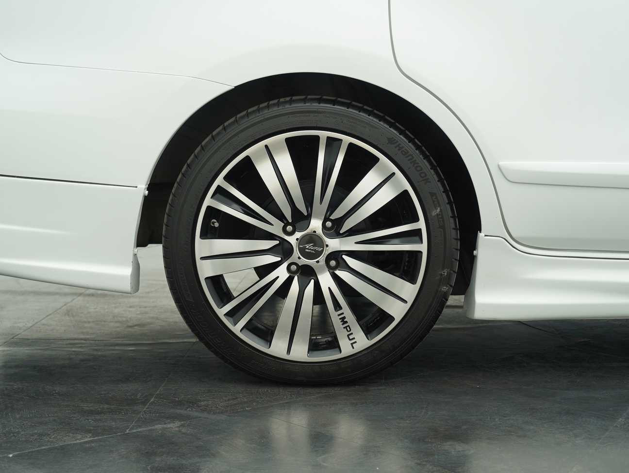 used 2013 Nissan Grand Livina Comfort 1.8