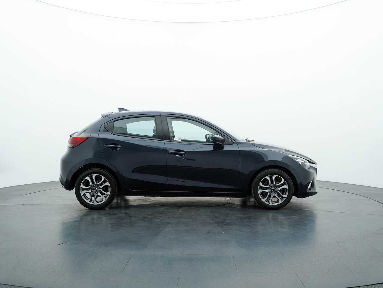 terpakai 2017 Mazda 2 SKYACTIV-G (Halogen Headlight) 1.5