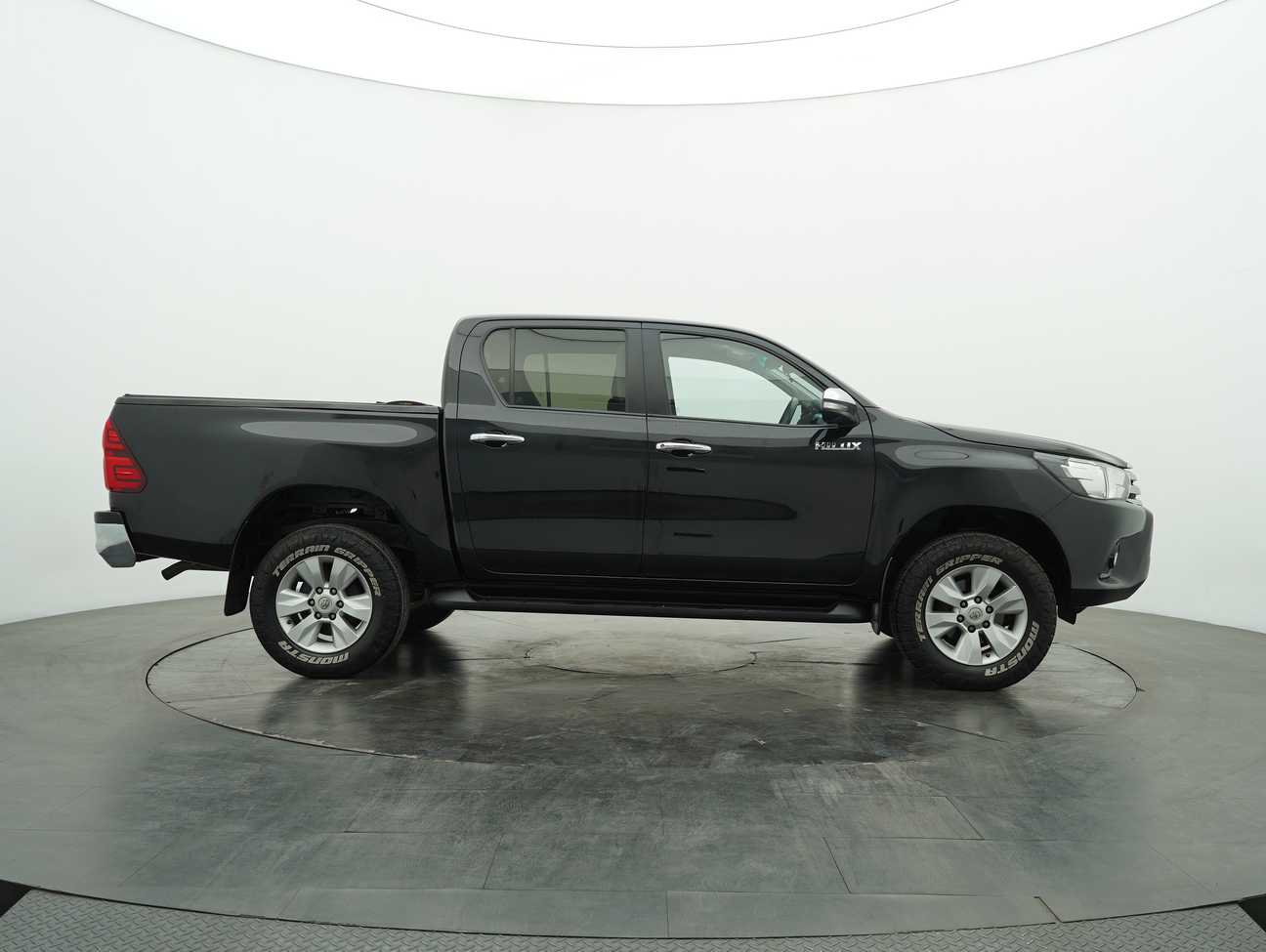 used 2016 Toyota Hilux G Dual Cab 2.4